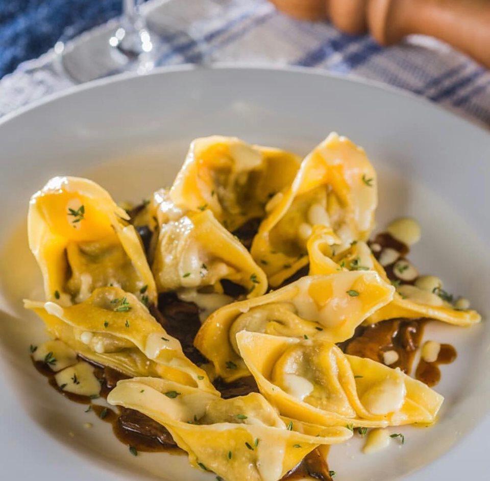 La Pasta Gialla - Barigui slide 1