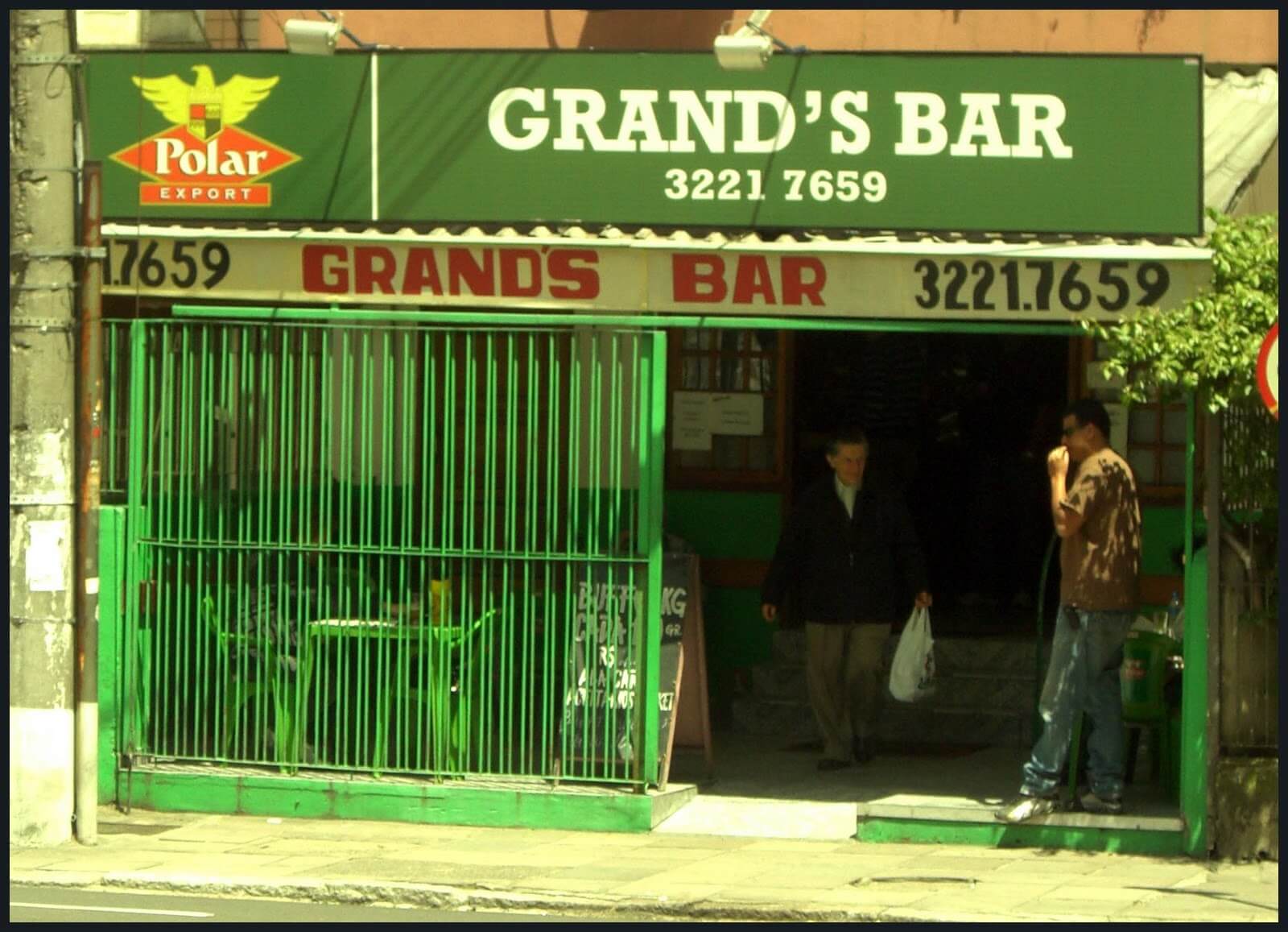 Grand's Bar