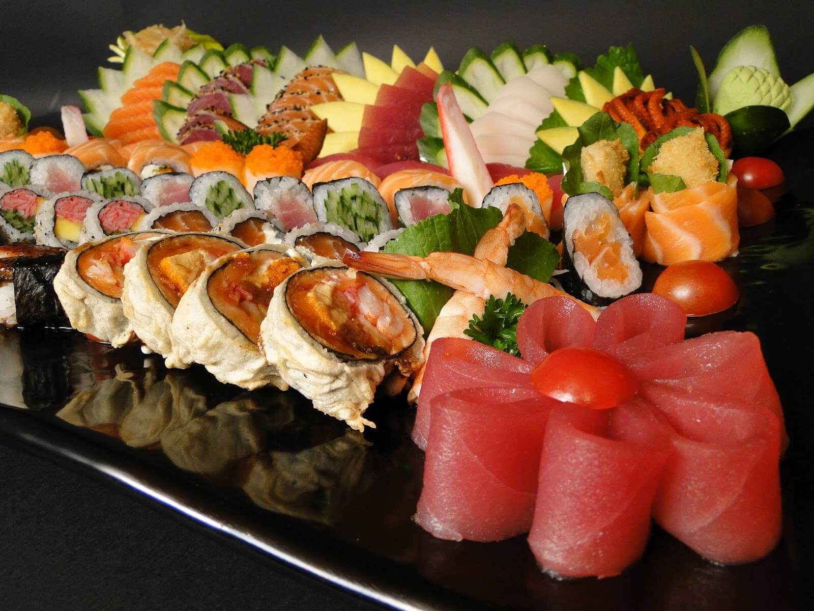 Aki Temakeria sushi slide 0