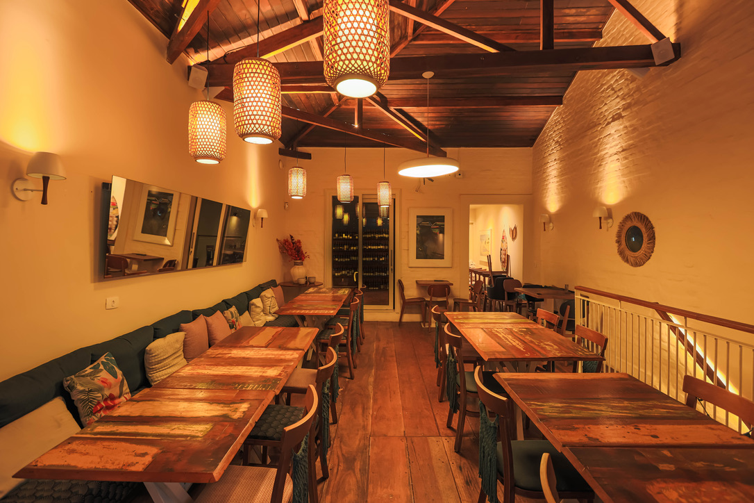 Suri Ceviche Bar slide 2