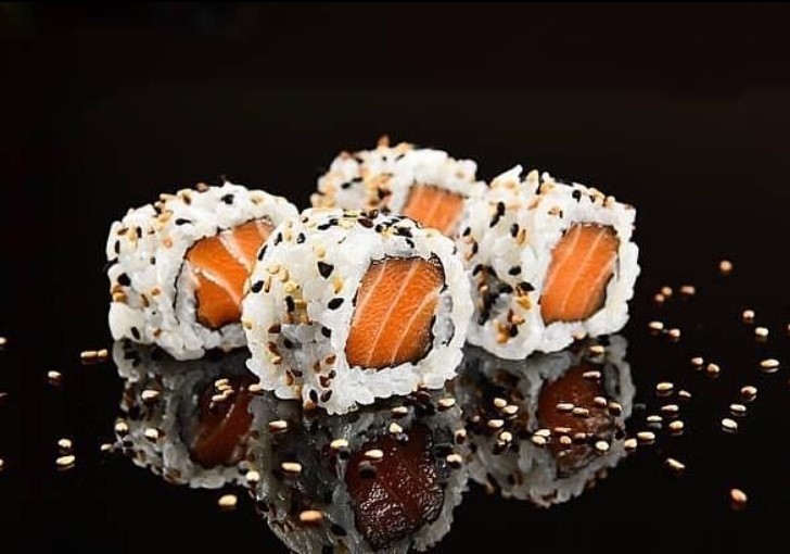 J&M Oriental Sushi Bar slide 4