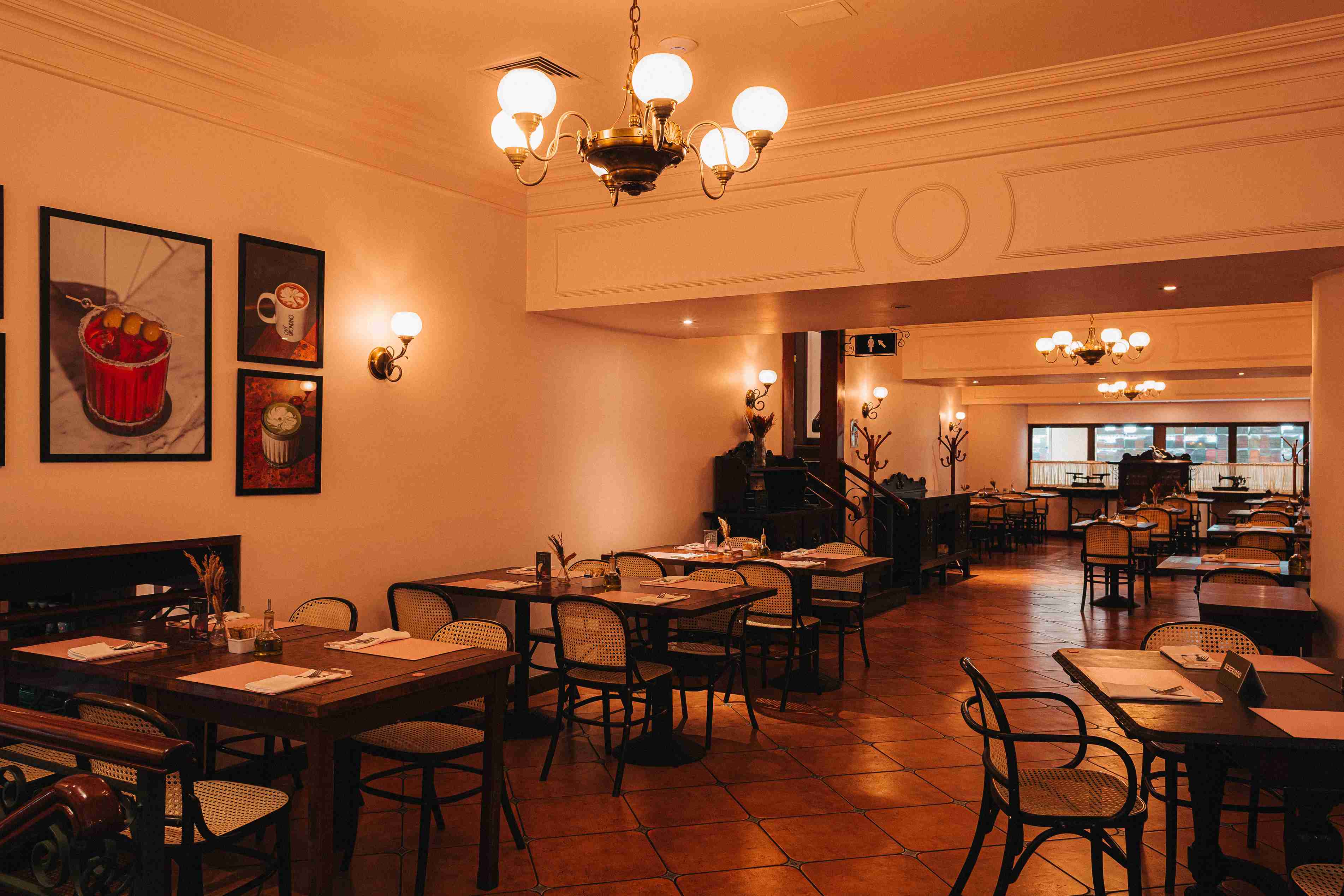 Café Girondino slide 3