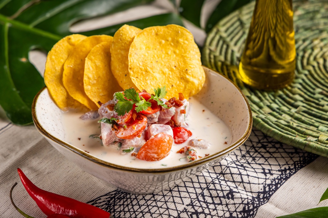 Suri Ceviche Bar slide 5