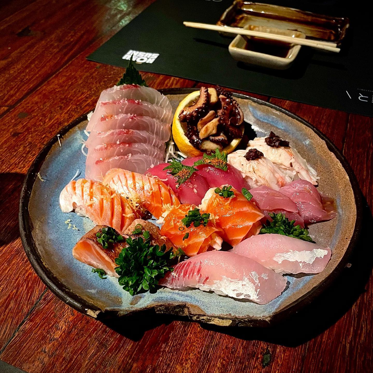 Hosu Sushi slide 2