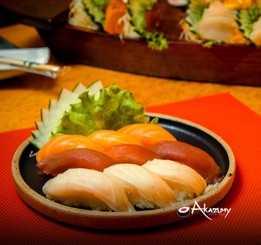 Akazumy Sushi Bar slide 3